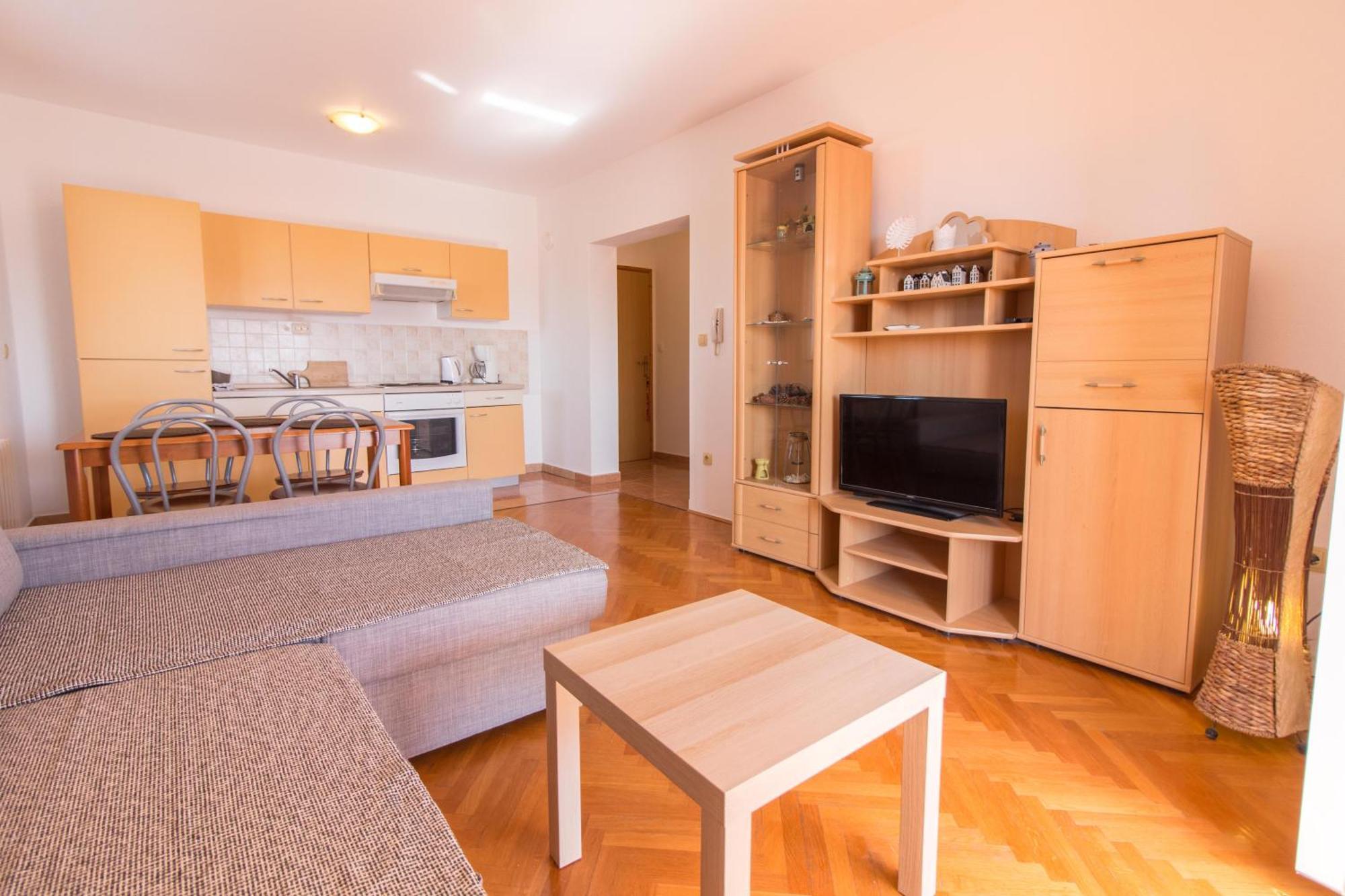 Malinska - Apartment Glavas Екстериор снимка