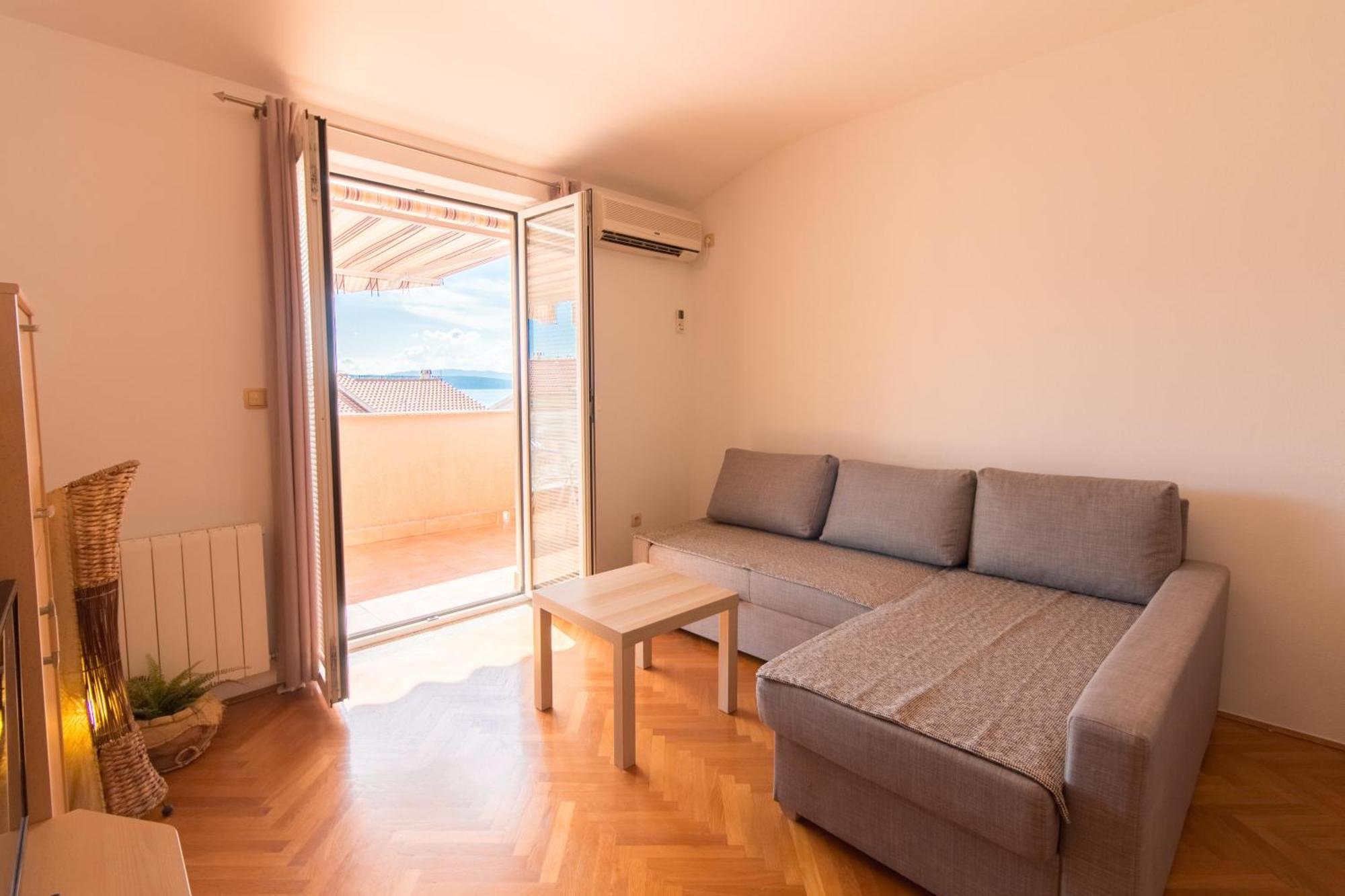 Malinska - Apartment Glavas Екстериор снимка