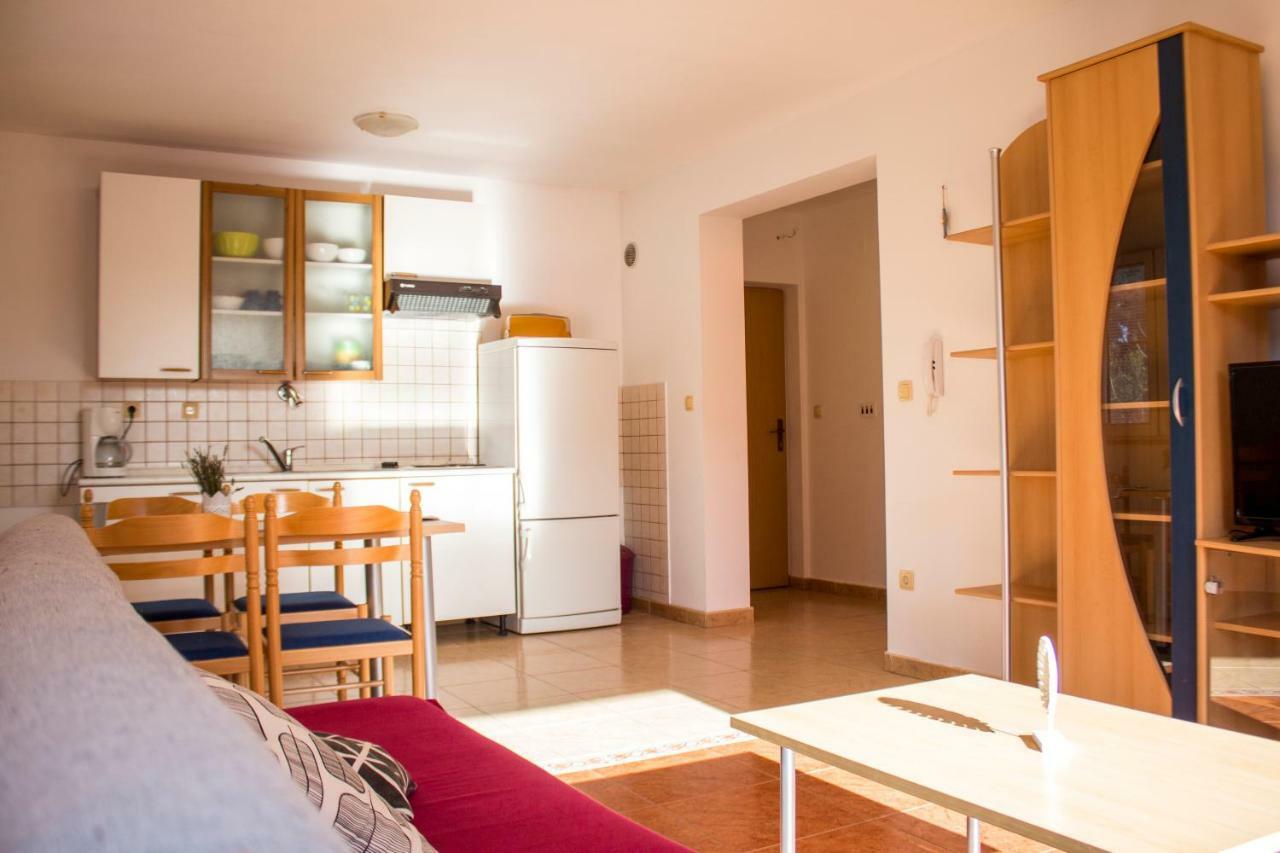 Malinska - Apartment Glavas Екстериор снимка