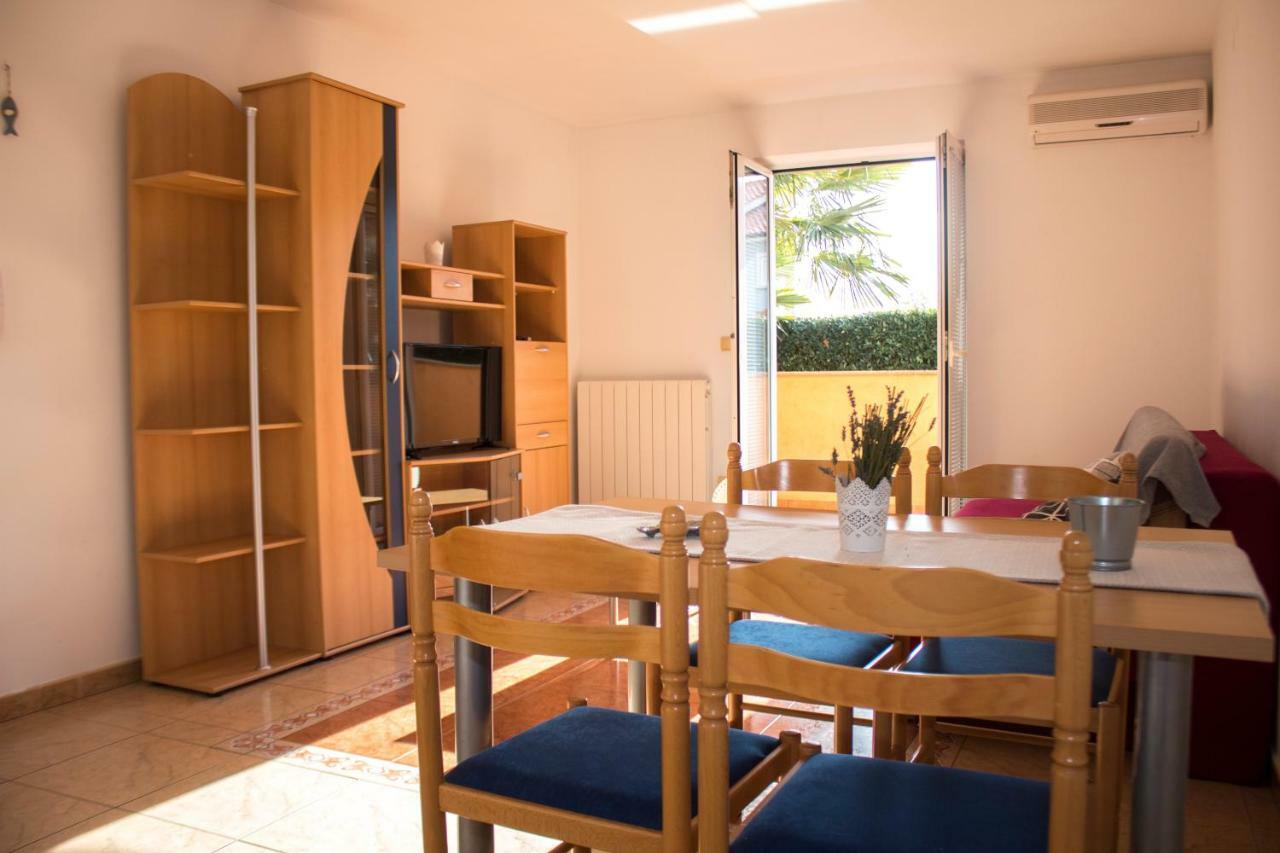 Malinska - Apartment Glavas Екстериор снимка